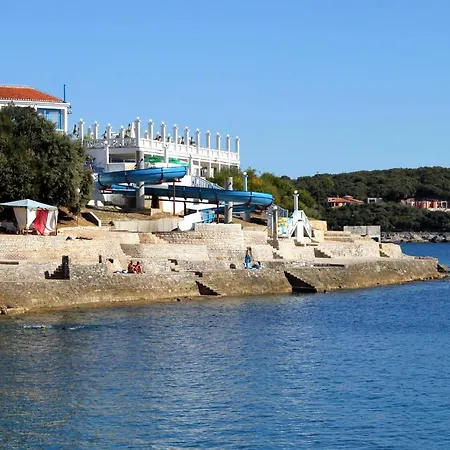 With A Parking Space - 7313 Lägenhet Pula