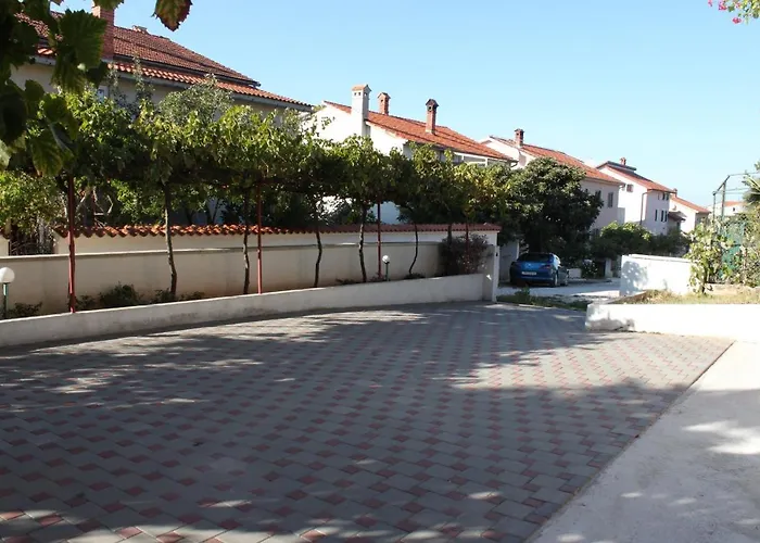 With A Parking Space - 7313 Apartman