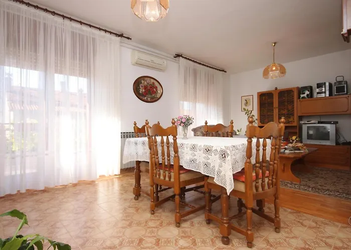 With A Parking Space - 7313 * Pula