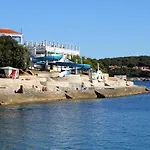 With A Parking Space - 7313 Appartement Pula